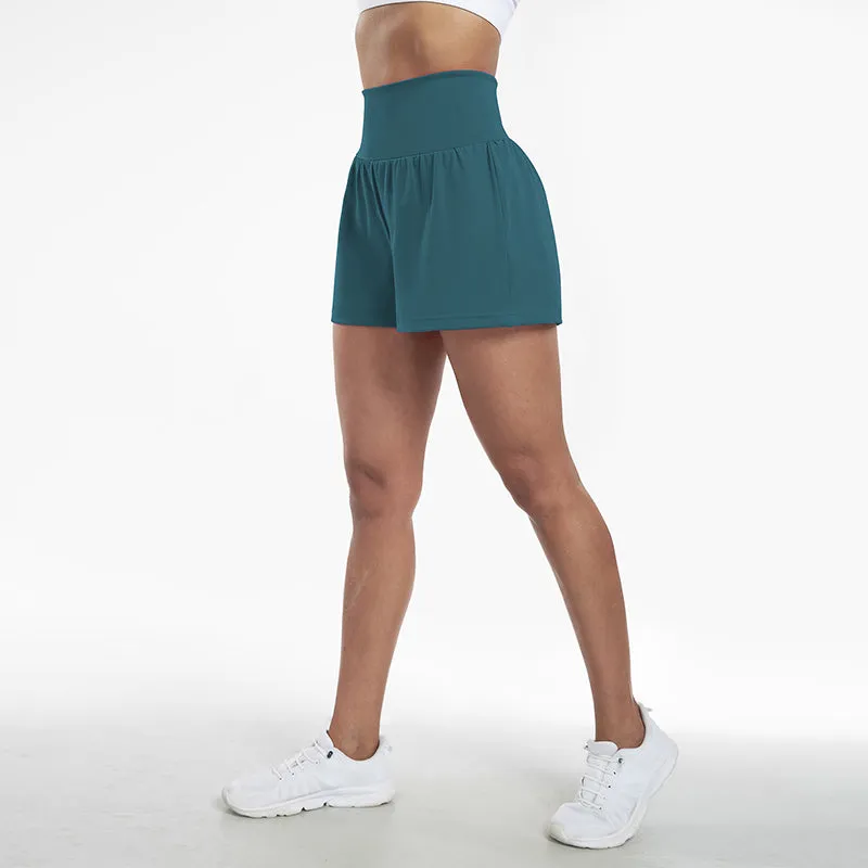 Højtaljede sportsshorts i falsk todelt design