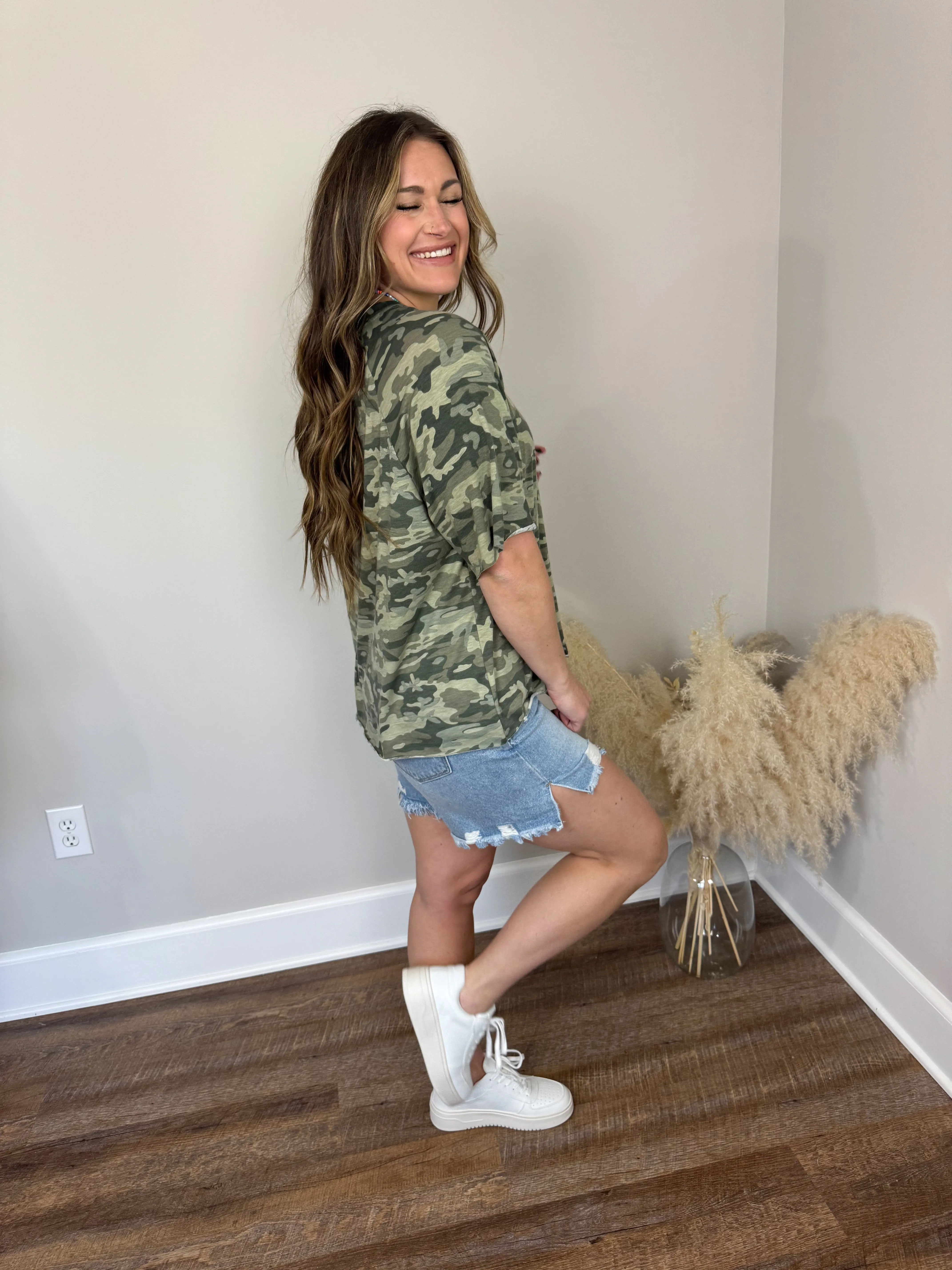 Mica Boyfriend Midi Shorts
